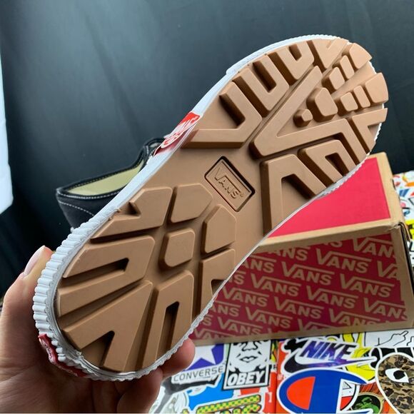 Vans Delridge Deep Tread Black Women's Various Sizes - Picture 4 of 13